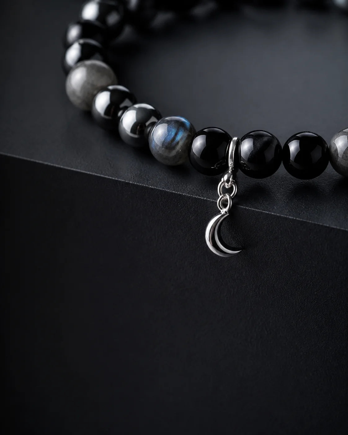 Nightfall AUVRESSA bracelet design study